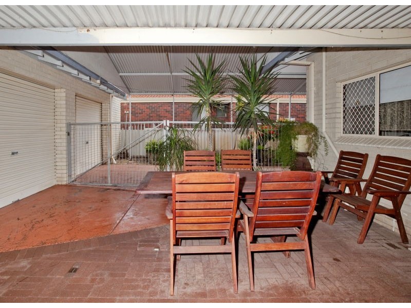 10 Widgee Road, Dianella WA 6059