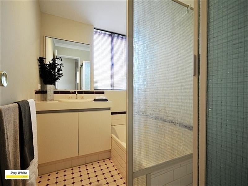 9 Danja Rise, Hocking WA 6065