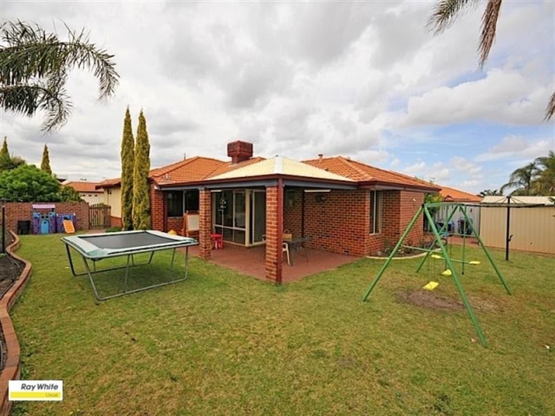 9 Danja Rise, Hocking WA 6065