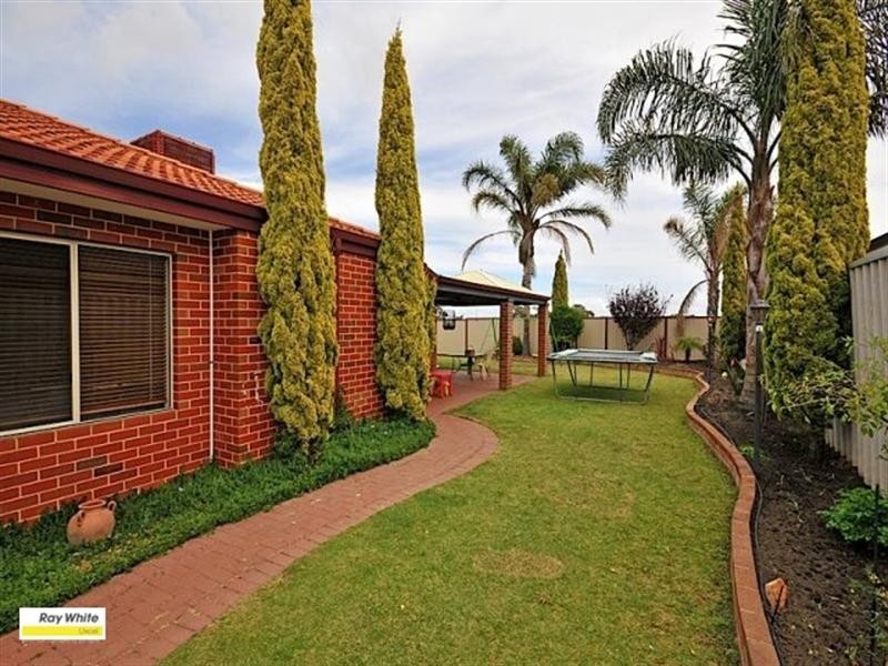 9 Danja Rise, Hocking WA 6065
