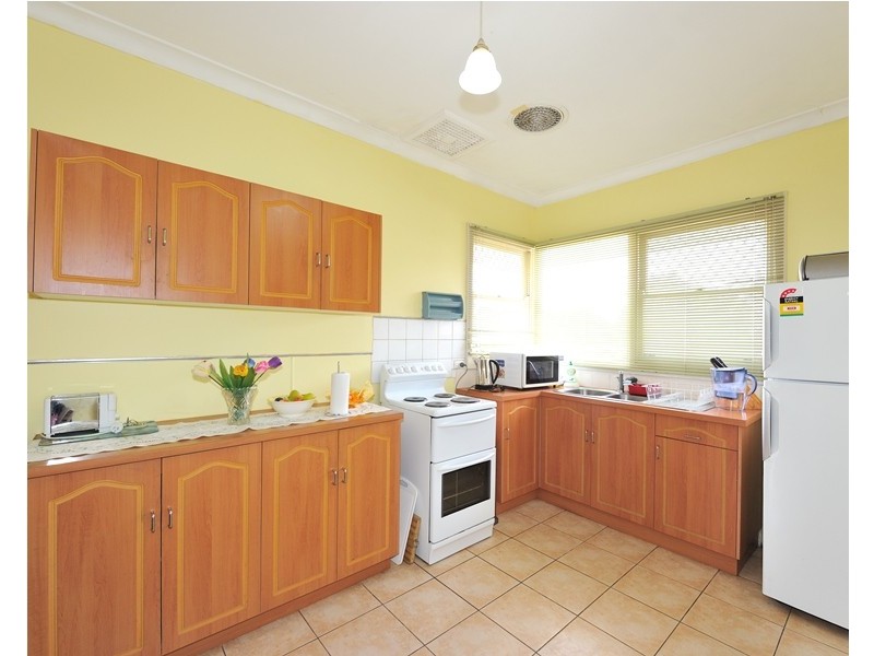 14 Halland Way, Westminster WA 6061