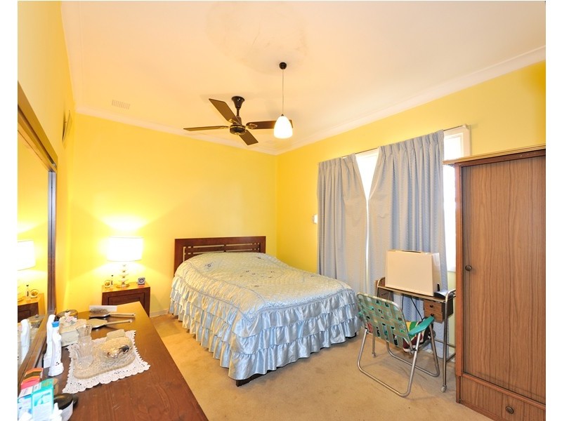 14 Halland Way, Westminster WA 6061