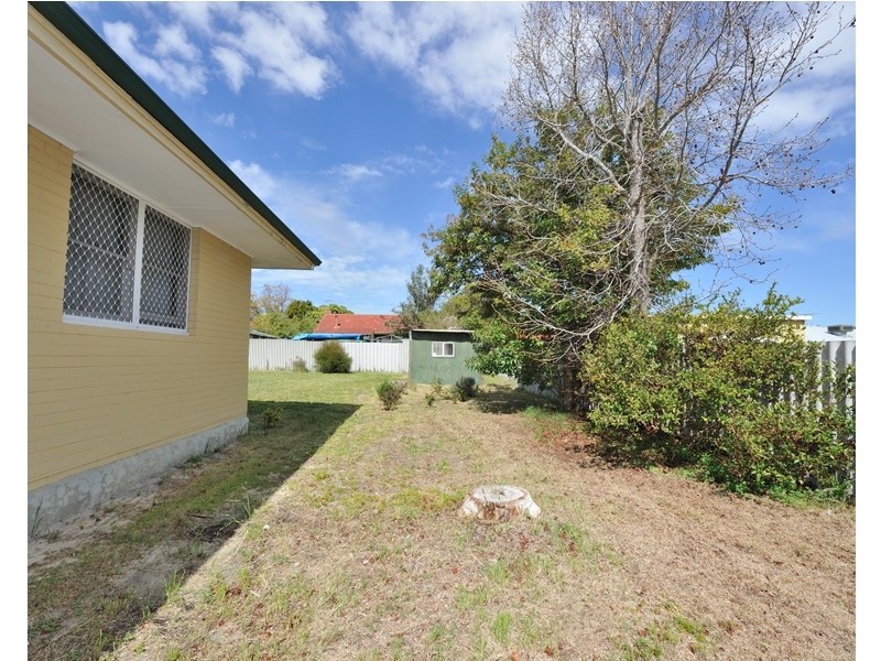 14 Halland Way, Westminster WA 6061