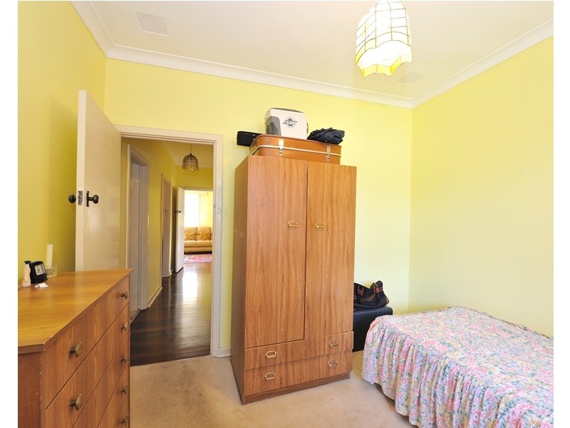 14 Halland Way, Westminster WA 6061