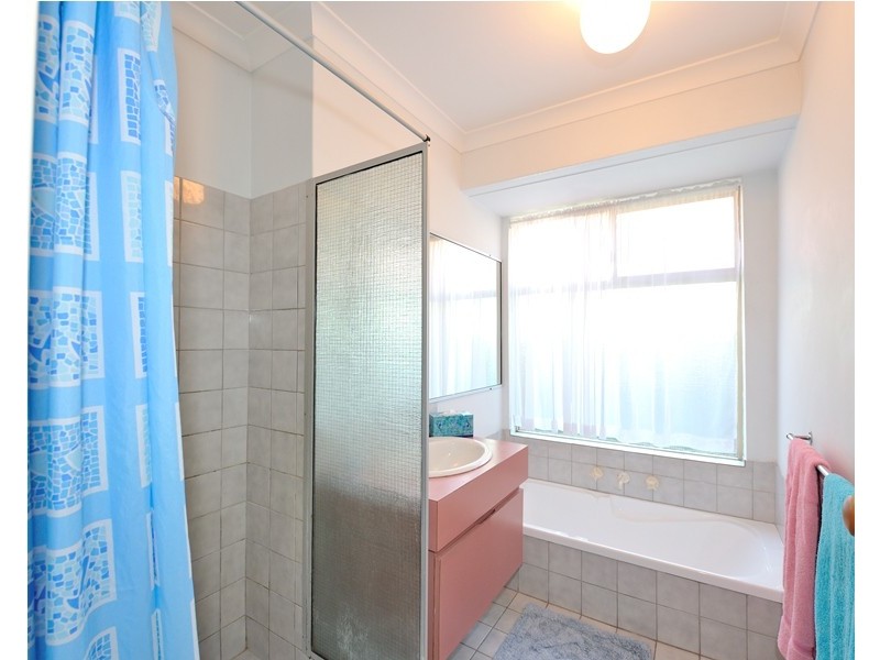 39 Chesterton Road, Bassendean WA 6054