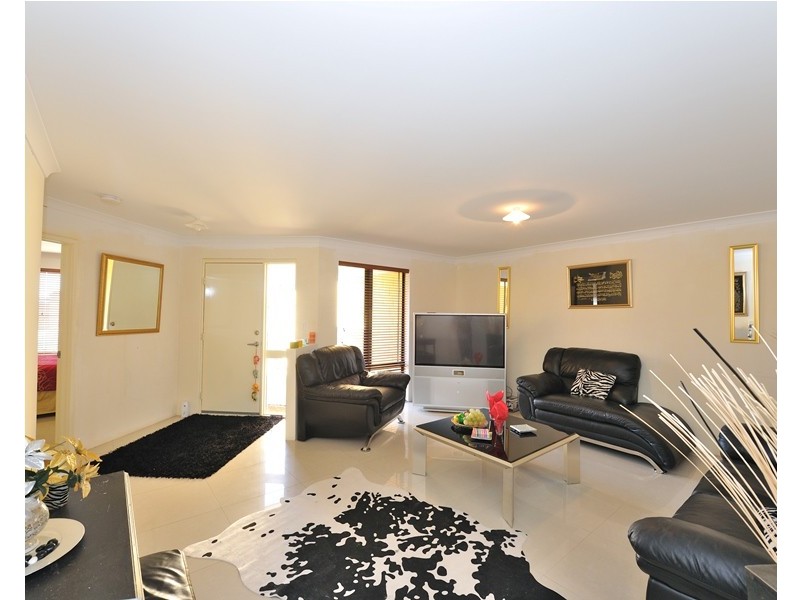 96 Bennett Springs Drive, Beechboro WA 6063