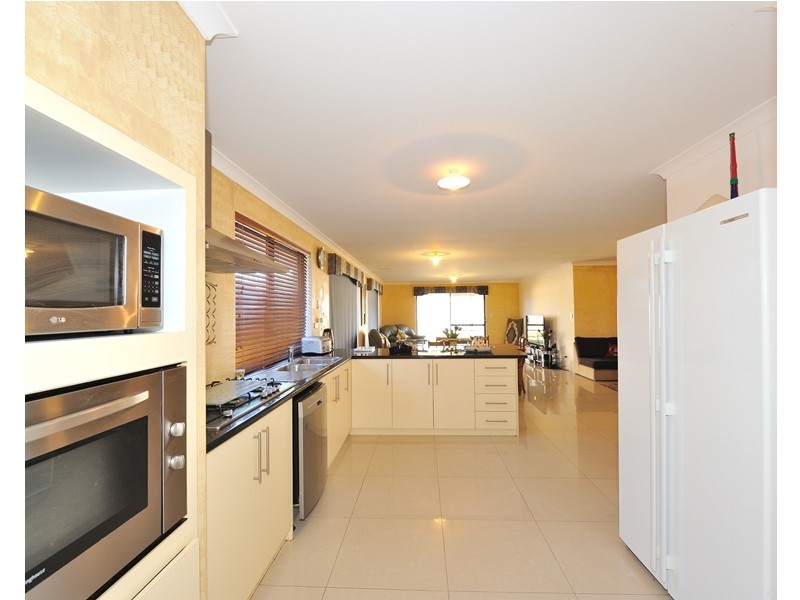 96 Bennett Springs Drive, Beechboro WA 6063