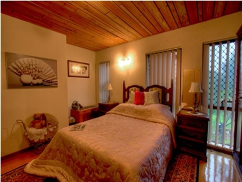 30 Stirling Road, Greenmount WA 6056