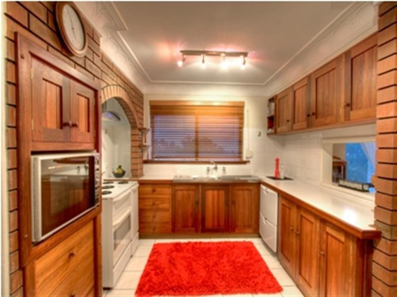 30 Stirling Road, Greenmount WA 6056