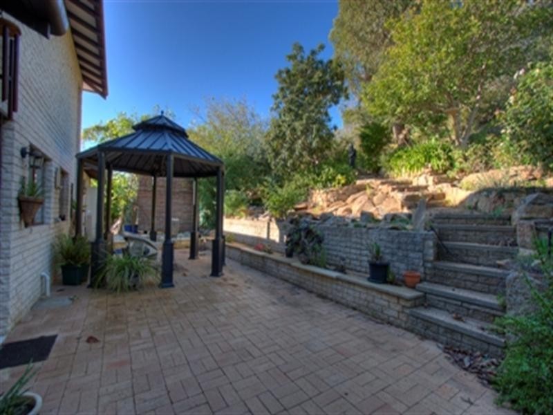 30 Stirling Road, Greenmount WA 6056