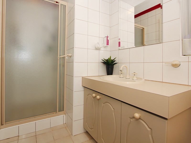 10 Macaw Gardens, Ballajura WA 6066