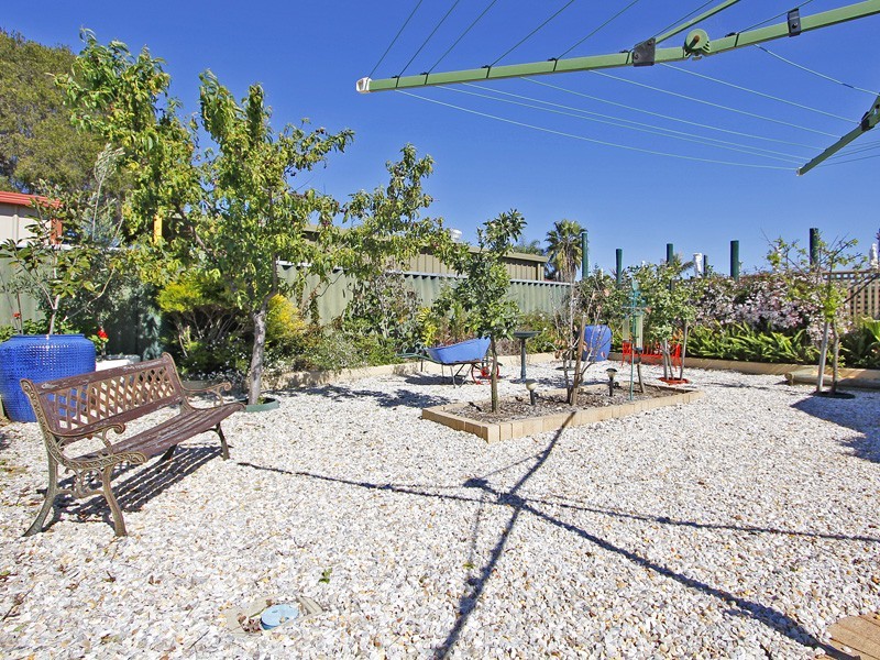 10 Macaw Gardens, Ballajura WA 6066