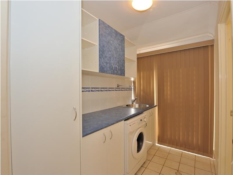 6 Tallow Way, Beechboro WA 6063