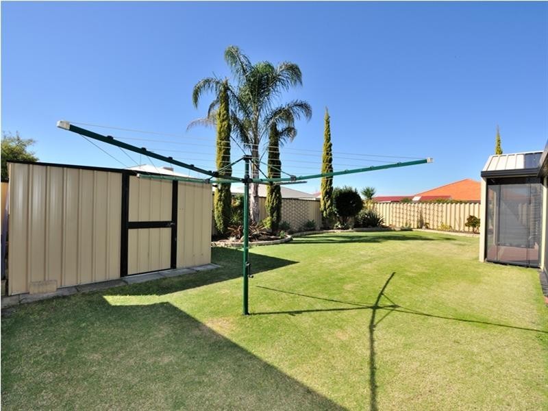 6 Tallow Way, Beechboro WA 6063