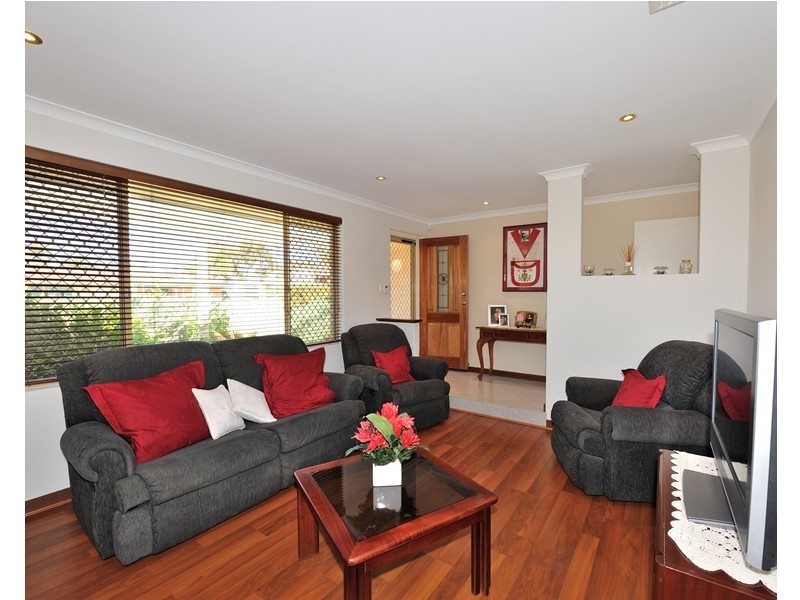72 Sacramento Avenue, Beechboro WA 6063