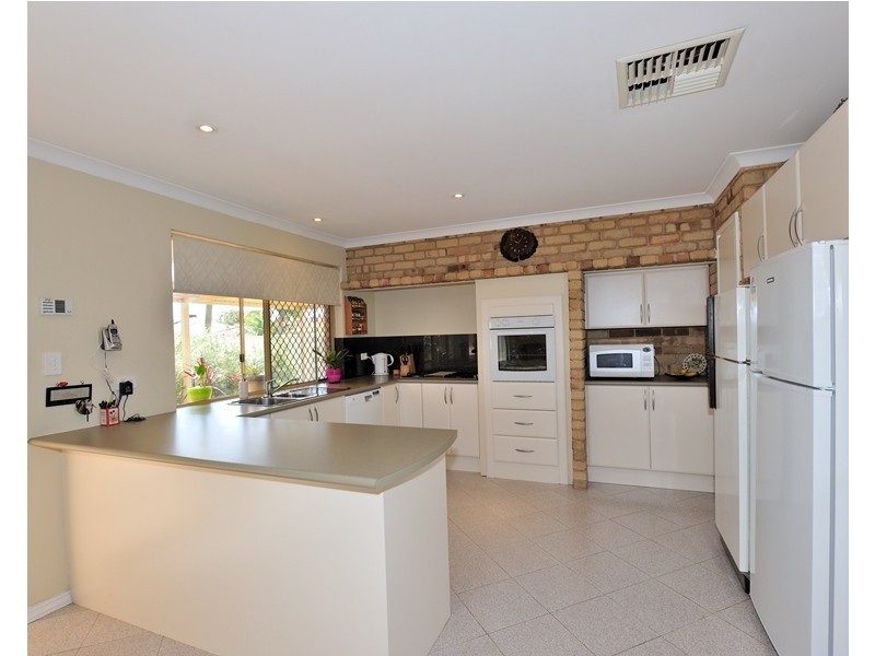72 Sacramento Avenue, Beechboro WA 6063