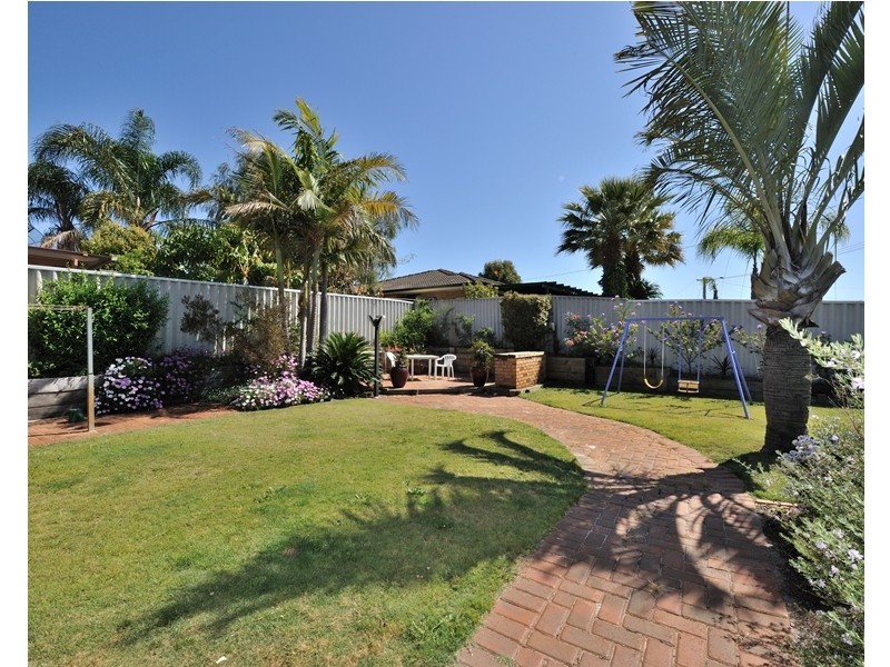 72 Sacramento Avenue, Beechboro WA 6063