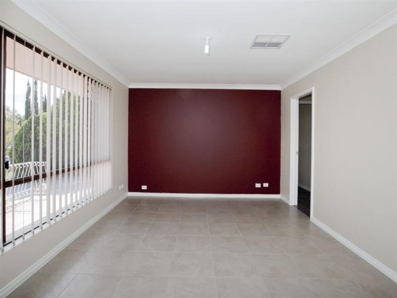 7 Halwest Way, Alexander Heights WA 6064