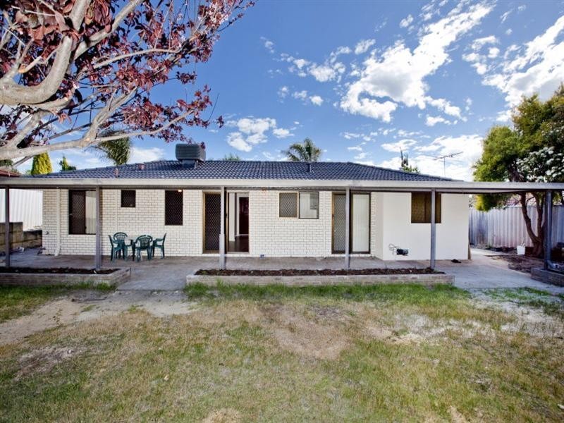 7 Halwest Way, Alexander Heights WA 6064
