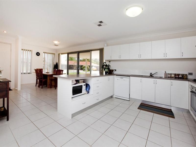 6a Harrow Place, Kewdale WA 6105
