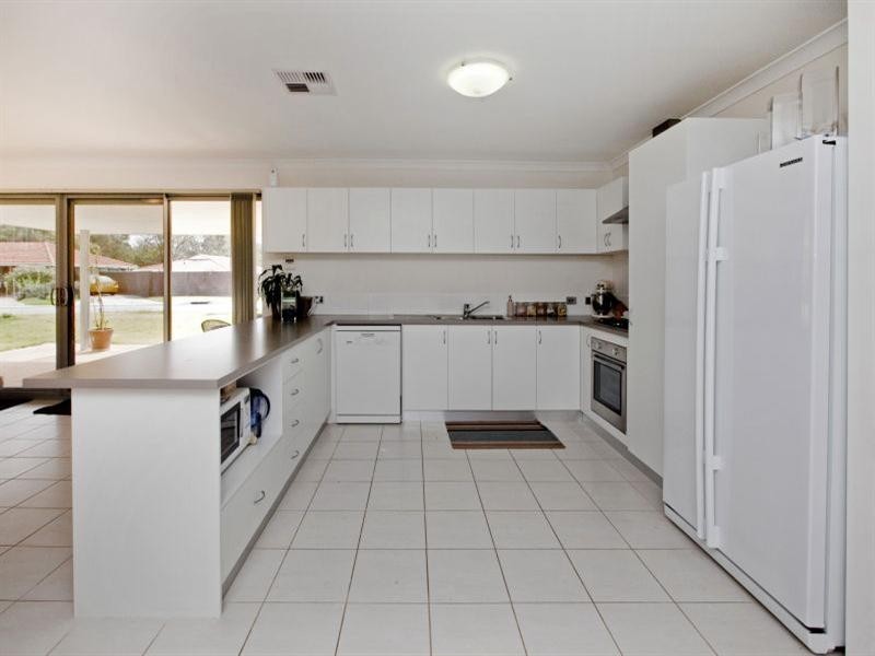 6a Harrow Place, Kewdale WA 6105