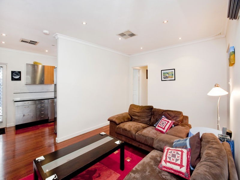 58 Broadway, Embleton WA 6062