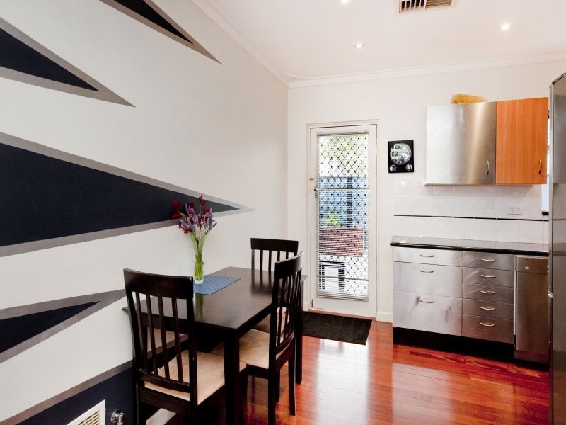 58 Broadway, Embleton WA 6062