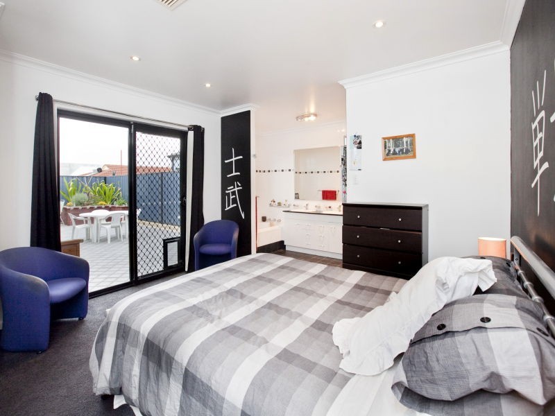 58 Broadway, Embleton WA 6062