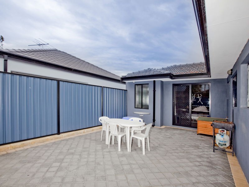 58 Broadway, Embleton WA 6062