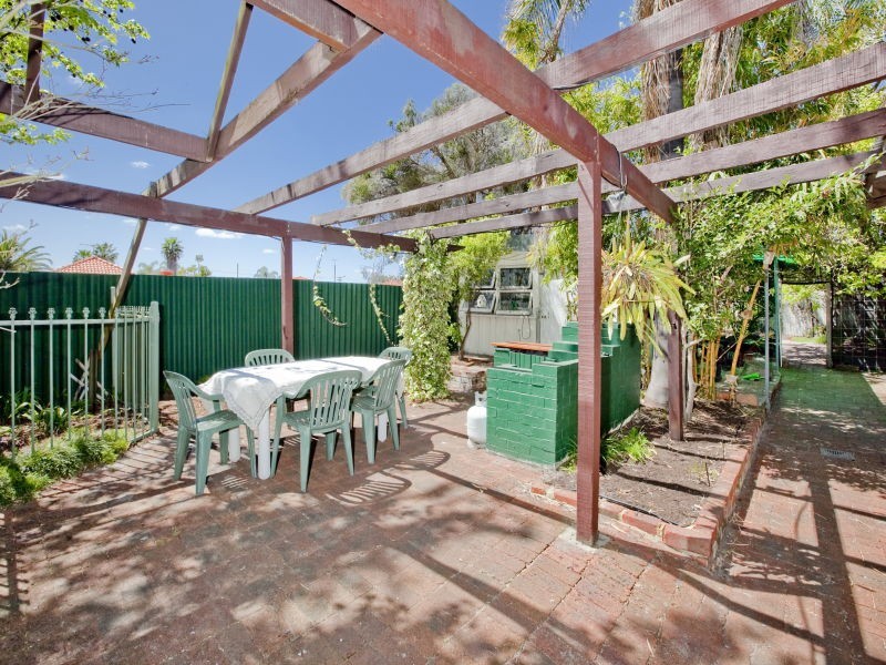 38 Seabrook Street, Dianella WA 6059