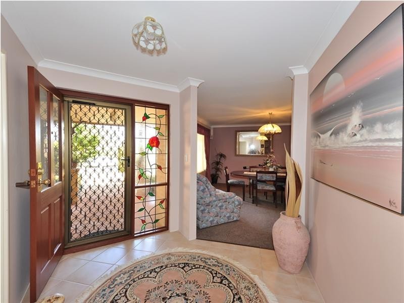 12 Silkwood Way, Beechboro WA 6063