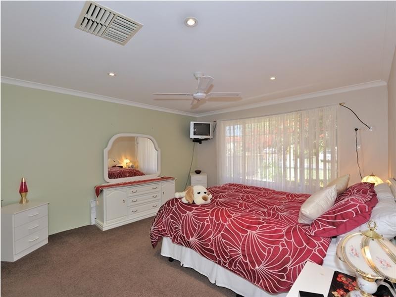 12 Silkwood Way, Beechboro WA 6063