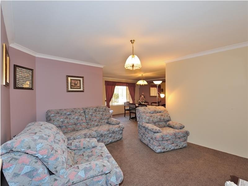 12 Silkwood Way, Beechboro WA 6063