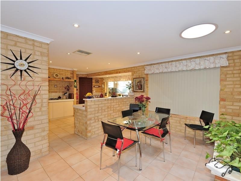 12 Silkwood Way, Beechboro WA 6063