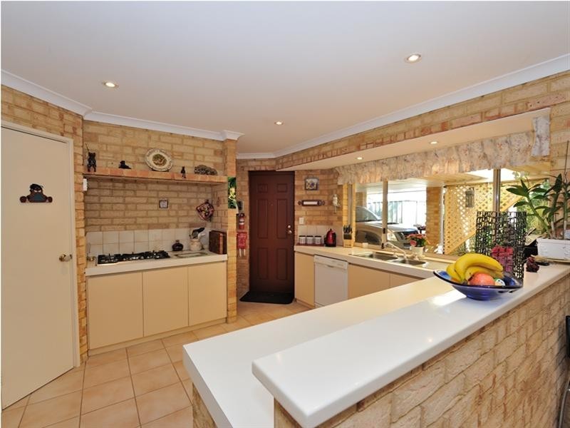 12 Silkwood Way, Beechboro WA 6063