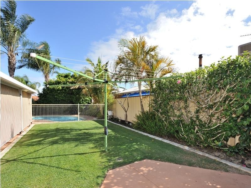 12 Silkwood Way, Beechboro WA 6063