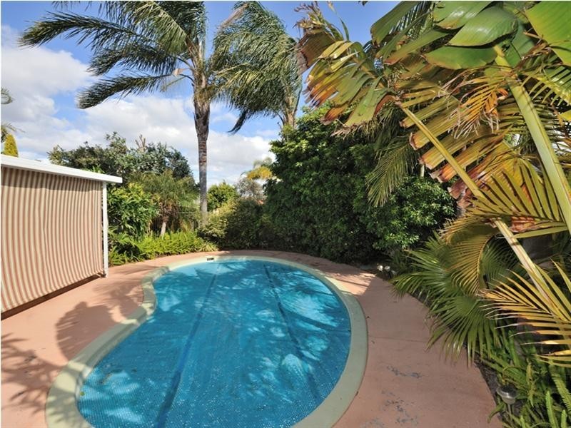 12 Silkwood Way, Beechboro WA 6063