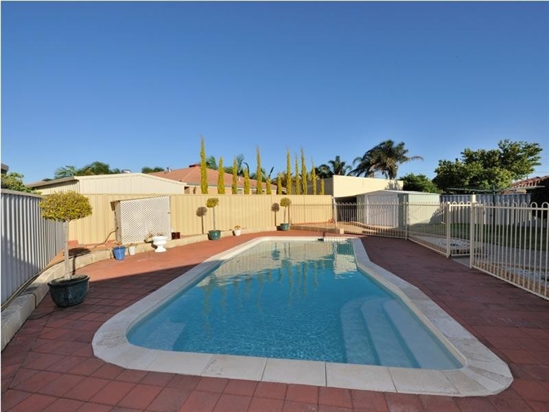 50 Bluegum Road, Beechboro WA 6063