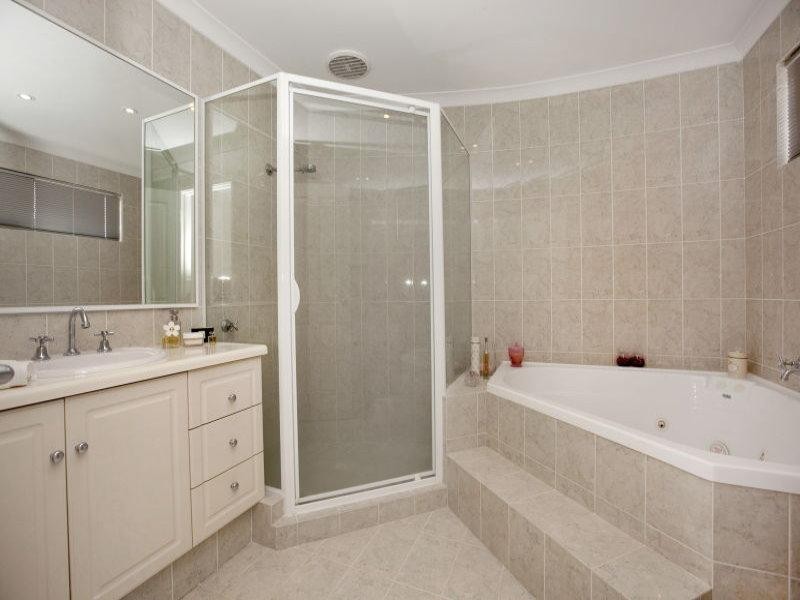 5C Thurlow Avenue, Yokine WA 6060