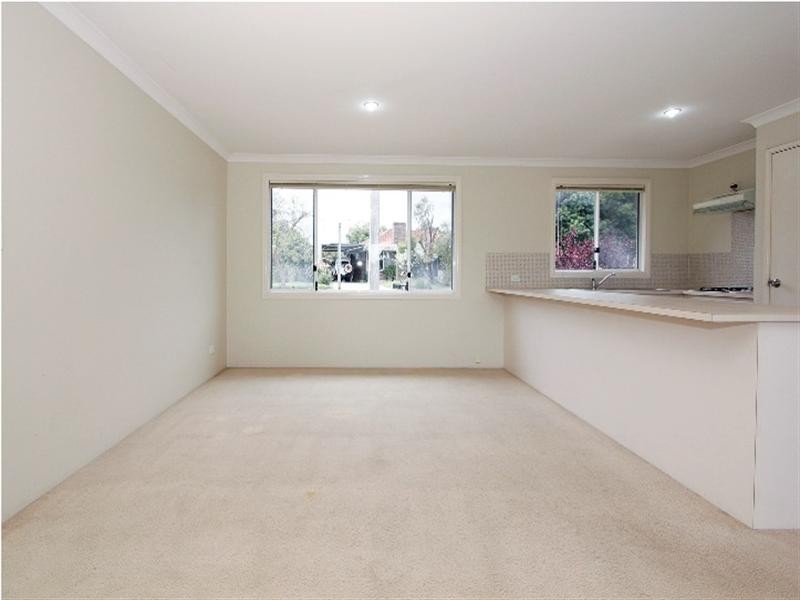 8 Sudlow Street, Embleton WA 6062