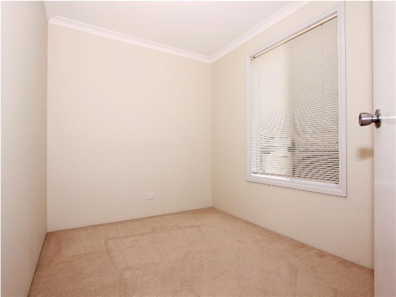 8 Sudlow Street, Embleton WA 6062