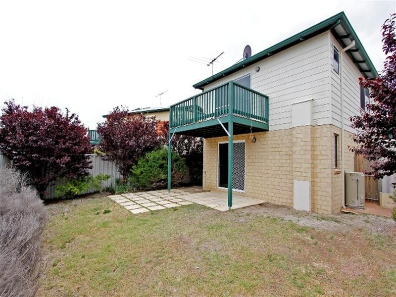 8 Sudlow Street, Embleton WA 6062