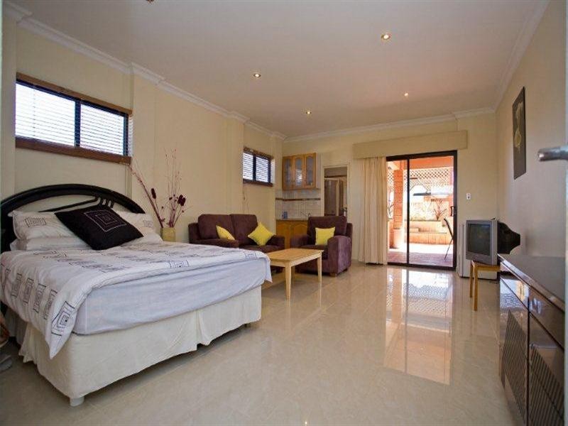 23 Foxfield Road, Darch WA 6065