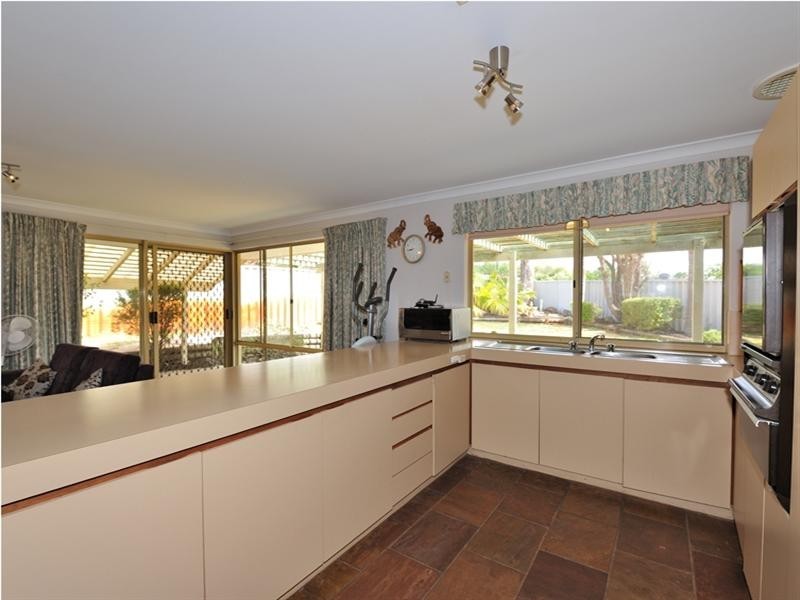 19 Maranon Crescent, Beechboro WA 6063