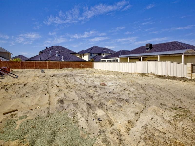 13 Kokoda Boulvard, Dianella WA 6059