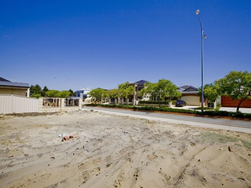 13 Kokoda Boulvard, Dianella WA 6059