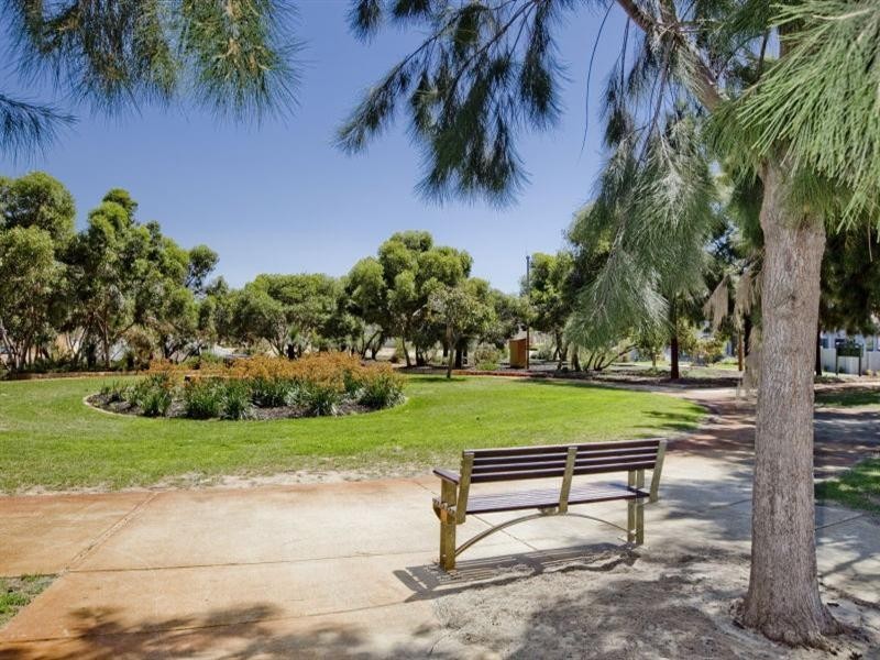 13 Kokoda Boulvard, Dianella WA 6059