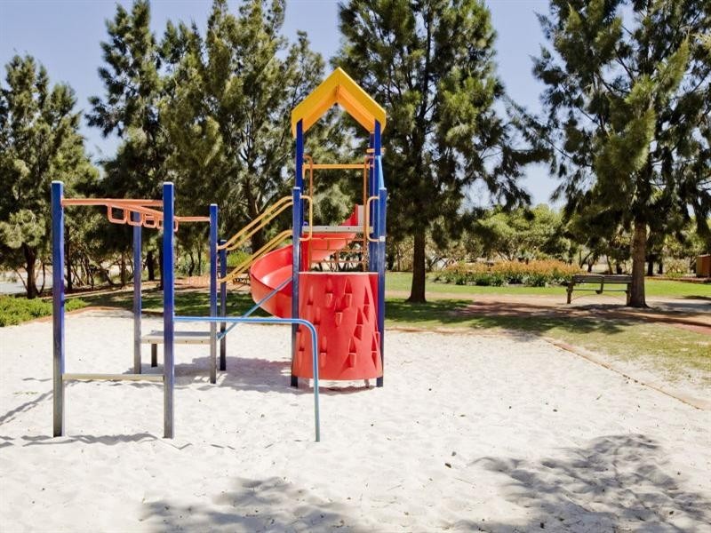 13 Kokoda Boulvard, Dianella WA 6059