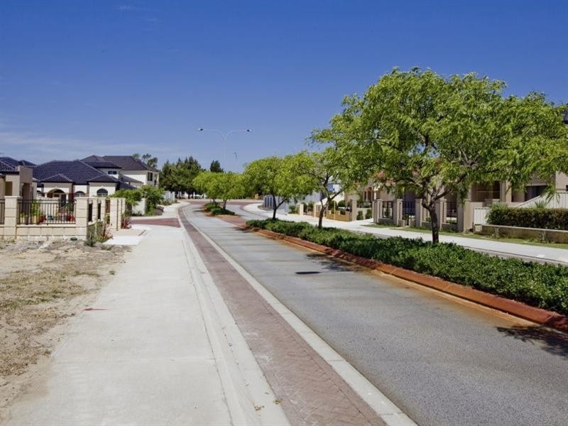 13 Kokoda Boulvard, Dianella WA 6059