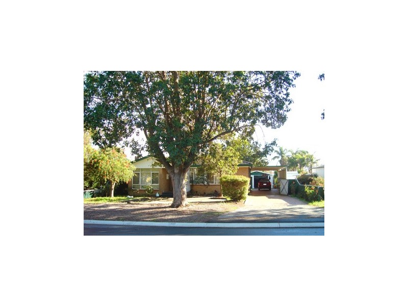 3 Spencer Road, Kelmscott WA 6111